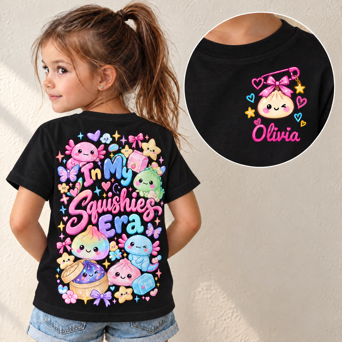 Detské tričko – In My Squishies Era s menom – s mäkkou hračkou – Personalizované #98212 [PC-GALLERY:cmv14flvz0041p7f2wozabzhi:dad65c3e-8ddf-4278-8b12-696162aa535b:0c3790c84242e22d5e208a9f30cc3c07025207bf4c9e9b0c7fcddce6fa45b760]