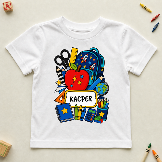 Koszulka dziecięca do szkoły/przedszkola z imieniem - Personalizowana #5222 — mockup cmsq4qexd009bqg2lzafkm6l5