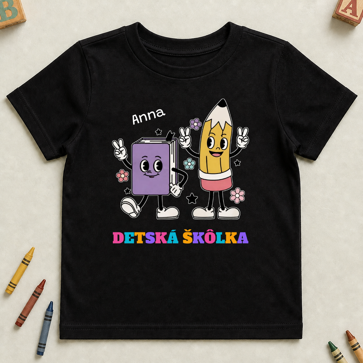 Koszulka dziecięca gotowy na przedszkole/szkołę z imieniem #6621 — mockup cmsrxlhyz003pp92jnhii6uf2