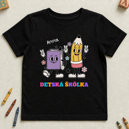 Koszulka dziecięca gotowy na przedszkole/szkołę z imieniem #6621 — mockup cmsrxlhyz003pp92jnhii6uf2